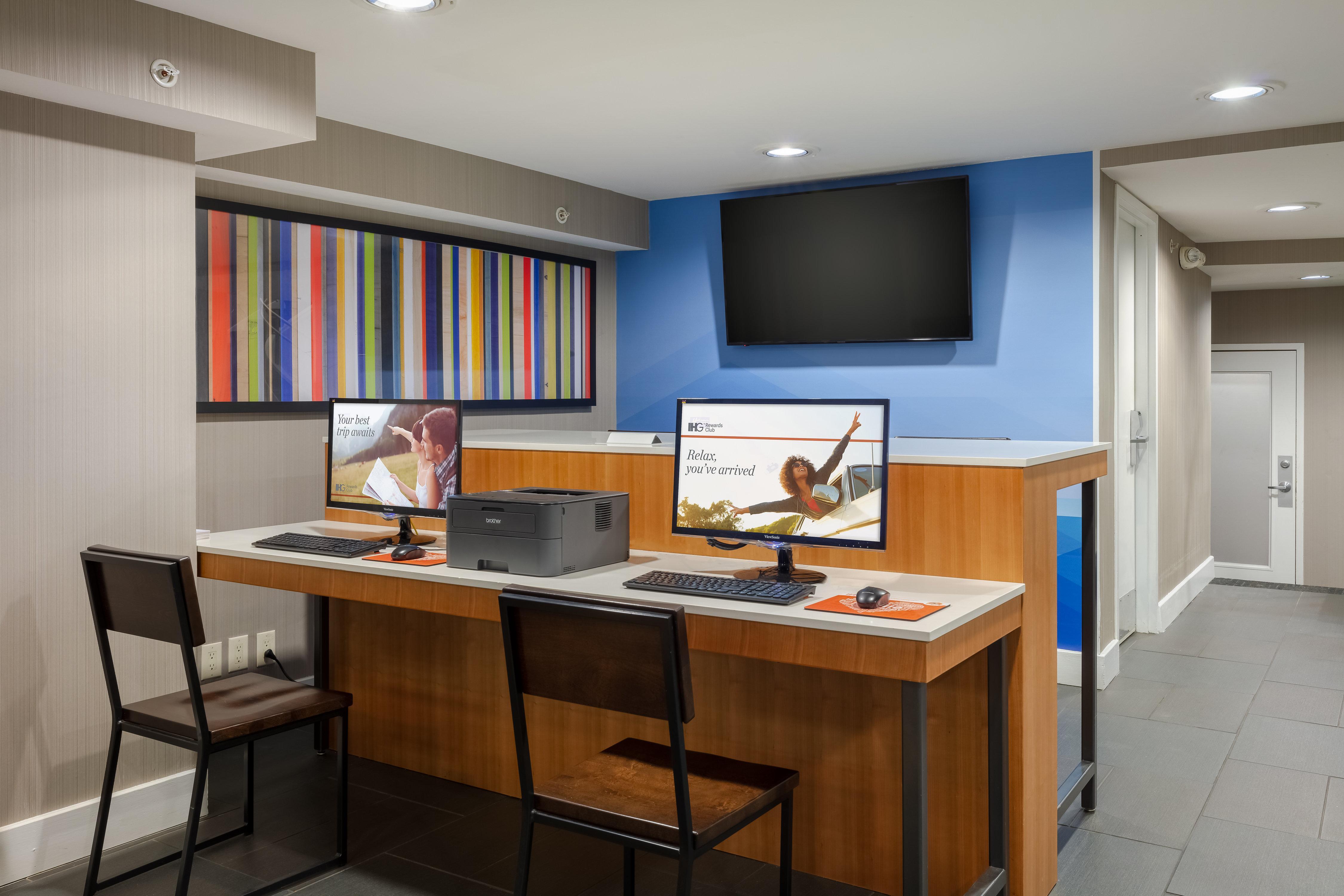 Holiday Inn Express & Suites - Atlanta Downtown By Ihg Exterior photo