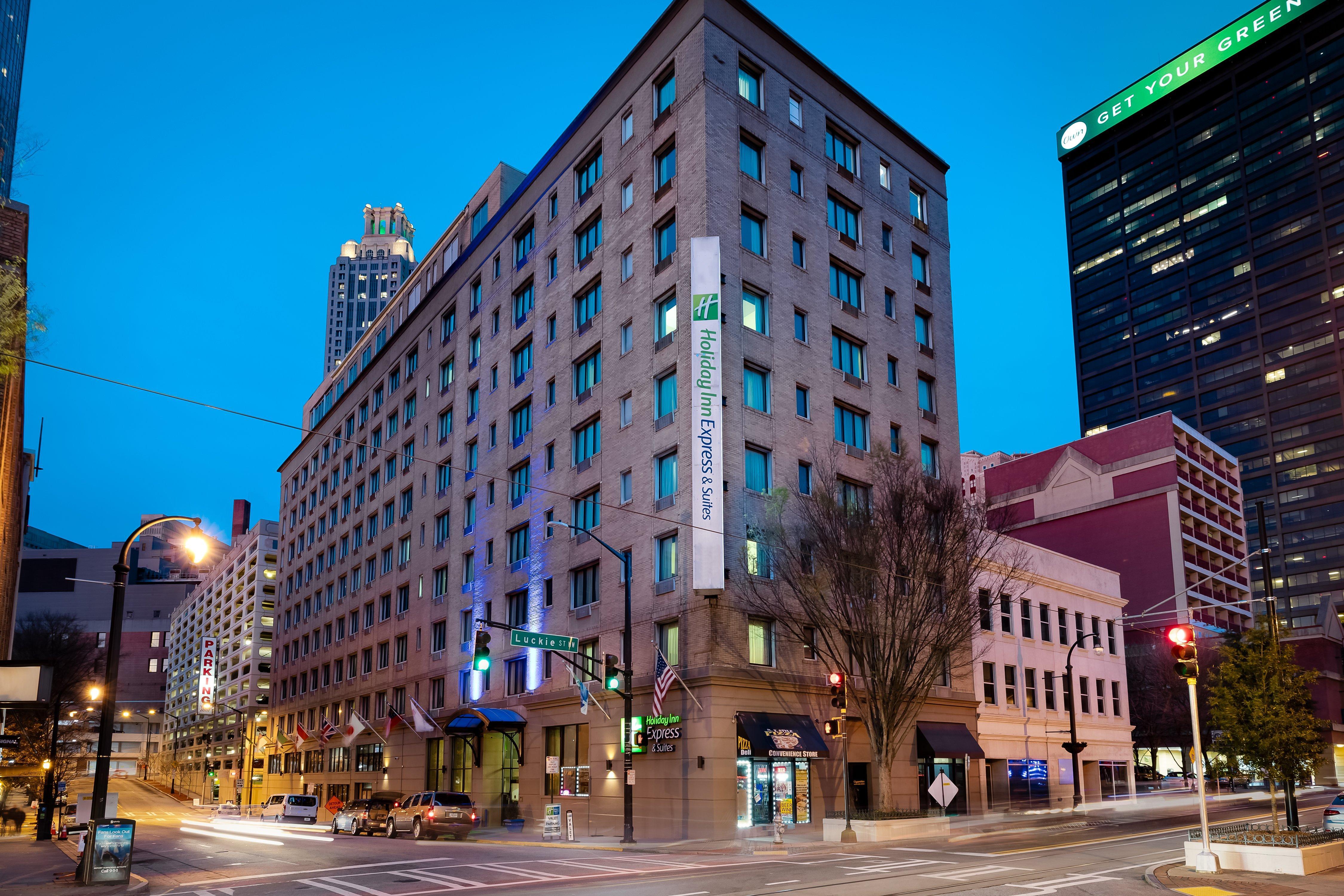 Holiday Inn Express & Suites - Atlanta Downtown By Ihg Exterior photo