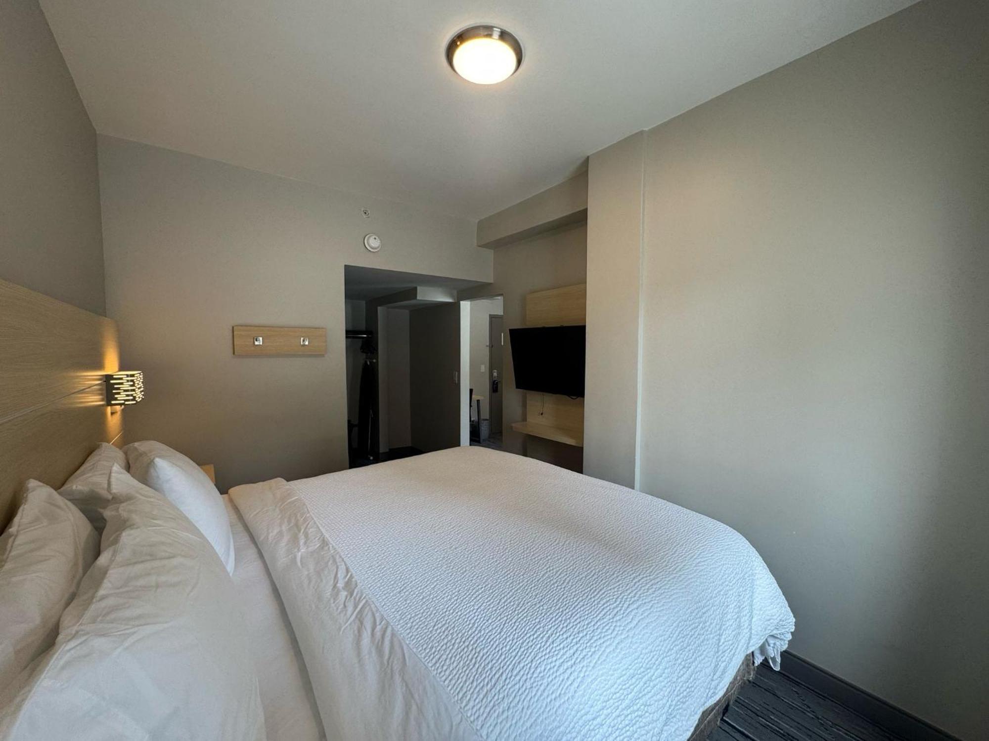 Holiday Inn Express & Suites - Atlanta Downtown By Ihg Exterior photo